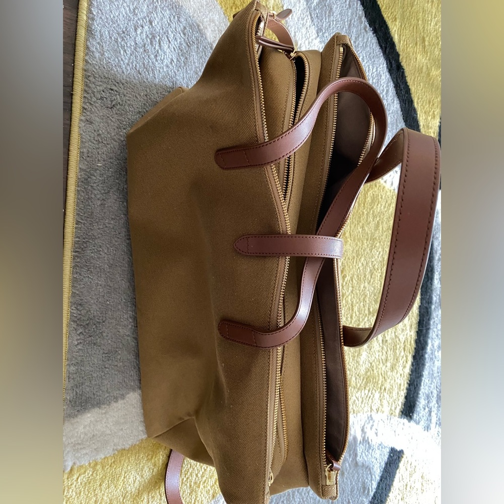 Cuyana Triple Zipper over night bag